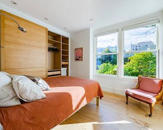 Sunny Private Mission Apartment\n - San Francisco - Bedroom