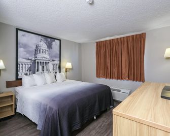 Super 8 by Wyndham Smithville/Kansas City - Smithville - Slaapkamer