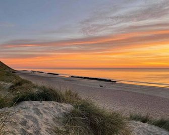 6 Person Holiday Home in Hjorring - Hjørring - Beach