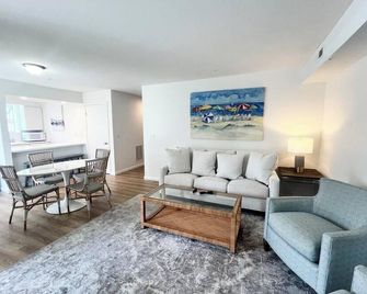 Olive avenue 1a - Rehoboth Beach - Living room