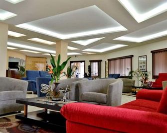 The Cape Hotel - Monrovia - Lounge