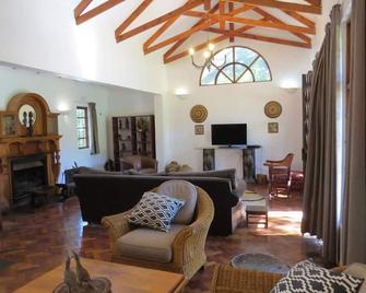Waverley Guest House - Johannesburg - Living room