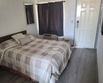 Nights Inn Motel - Emeryville