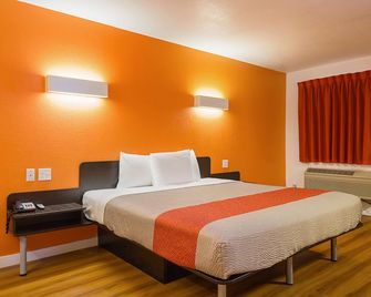Motel 6 Garland, Tx - Northeast Dallas - Garland - Bedroom