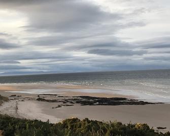 Covesea Lighthouse Cottages - Lossiemouth - Strand