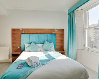The County Hotel - Self Check-In, Ultra Fast Wi-Fi, Free Parking, Central Location - Selkirk - Camera da letto