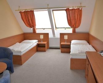 Penzion Formula - Trenčín - Schlafzimmer