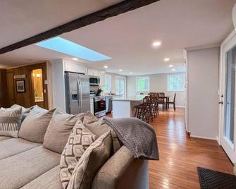 Spacious North Conway Home | Close to everything! - Conway