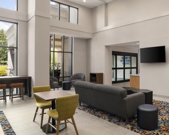 Hampton Inn & Suites Tilton - Tilton - Lobby