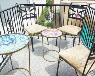 2-bedroom house in awesome Brooklyn with AC, WiFi - Brooklyn - Balcony