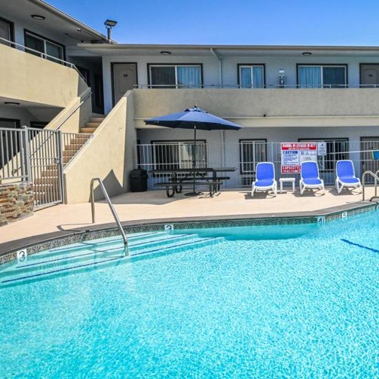Sea Rock Inn - Long Beach image 1