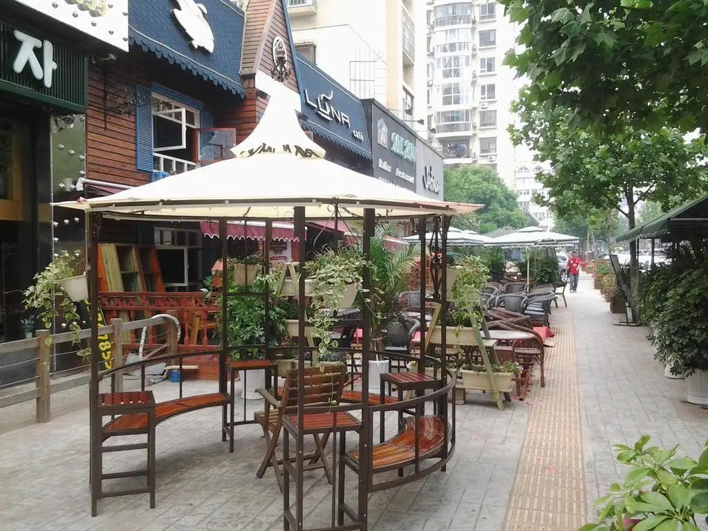Qingdao World Ikea International Youth Hostel - צ'ינגדאו - פטיו