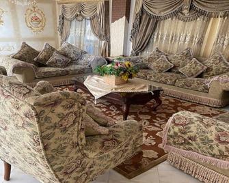 Penthouse Apartment Pyramids view - Gizeh - Salon