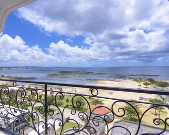 Condominium Hotel Monpa - Chatan - Balkón