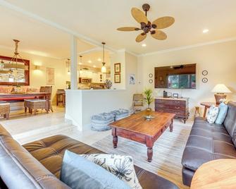 Poipu Kai Resort Vacation Condo in Koloa! - Koloa - Salon