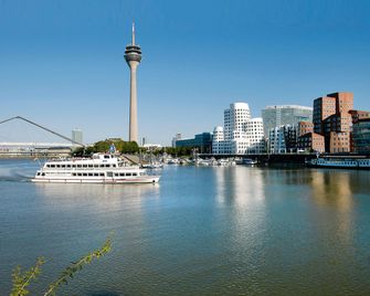 Mercure Hotel Düsseldorf City Center - Dusseldorf - Soverom