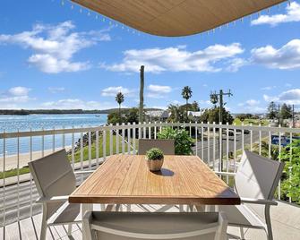 Modern 1-Bedroom Apt with Sweeping Water Views - Batemans Bay - Balcony
