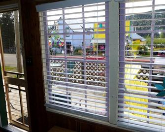 Mountain Thyme Getaway - Wells - Balcón