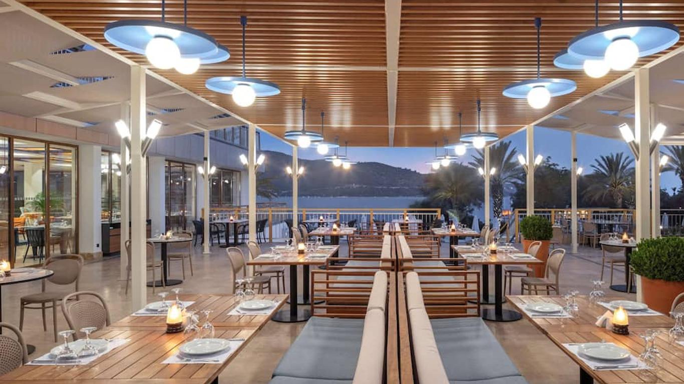 DoubleTree by Hilton Bodrum Isil Club Resort