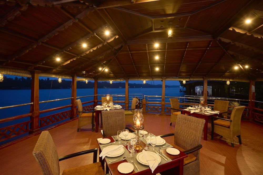 ذا ليلا أشتامودي، أحد فنادق رافيز