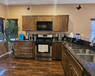 Downtown Summerlin house - לאס וגאס - מטבח