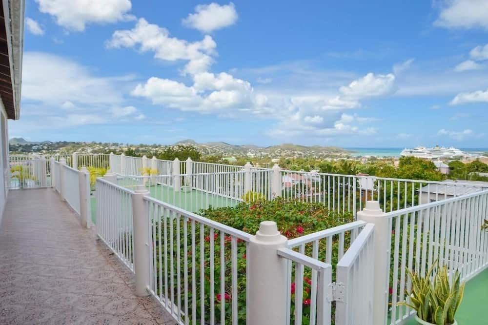 Caribbean Inn And Suites - St. John's - מרפסת