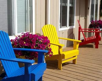 Sea Haven Motel & Guest House - Rockaway Beach - Patio