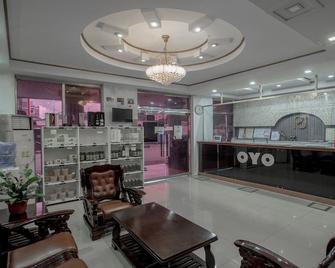Pj Inn Hotel - Angeles City - Front desk