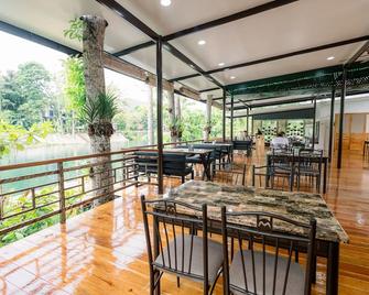 Loboc Riverside Inn & Restaurant - Loboc - Restaurant