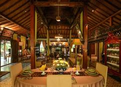 Ubud Syailendra Heritage Villas By Eps - Tegalalang - Salle à manger