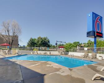 Motel 6 Lakewood, Co - Denver - Lakewood - Piscine