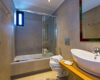 Eltina Hotel - Rethymno - Kylpyhuone