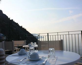 Hotel Gianni Franzi - Vernazza - Balcon