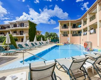 Timos Hotel - Zákynthos - Pool