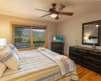Mountain Melody - Blowing Rock - Bedroom