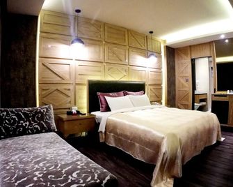 Song Xia Motel - Taichung City - Κρεβατοκάμαρα