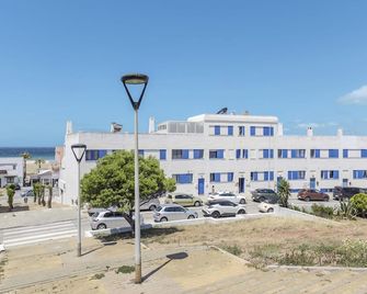 Apartamento en la playa con WIFI - Tarifa - Gebäude