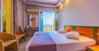 Castella Beach - Alissos - Bedroom