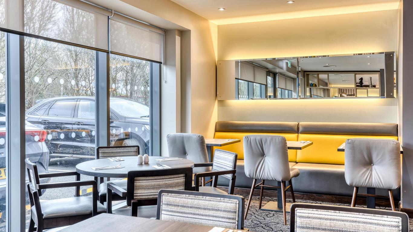 بريميير إن أبينجدون - إيه 4