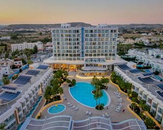 Radisson Beach Resort Larnaca - Larnaca - Bâtiment