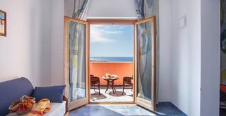 Hotel Village Suvaki - Pantelleria - Camera da letto