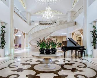 Qafqaz Riverside Resort Hotel - Gabala - Lobby
