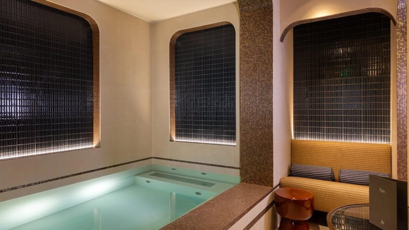 Hotel Louvre Piemont