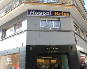 Hostal Escapa-T - Thị trấn Salamanca - Toà nhà