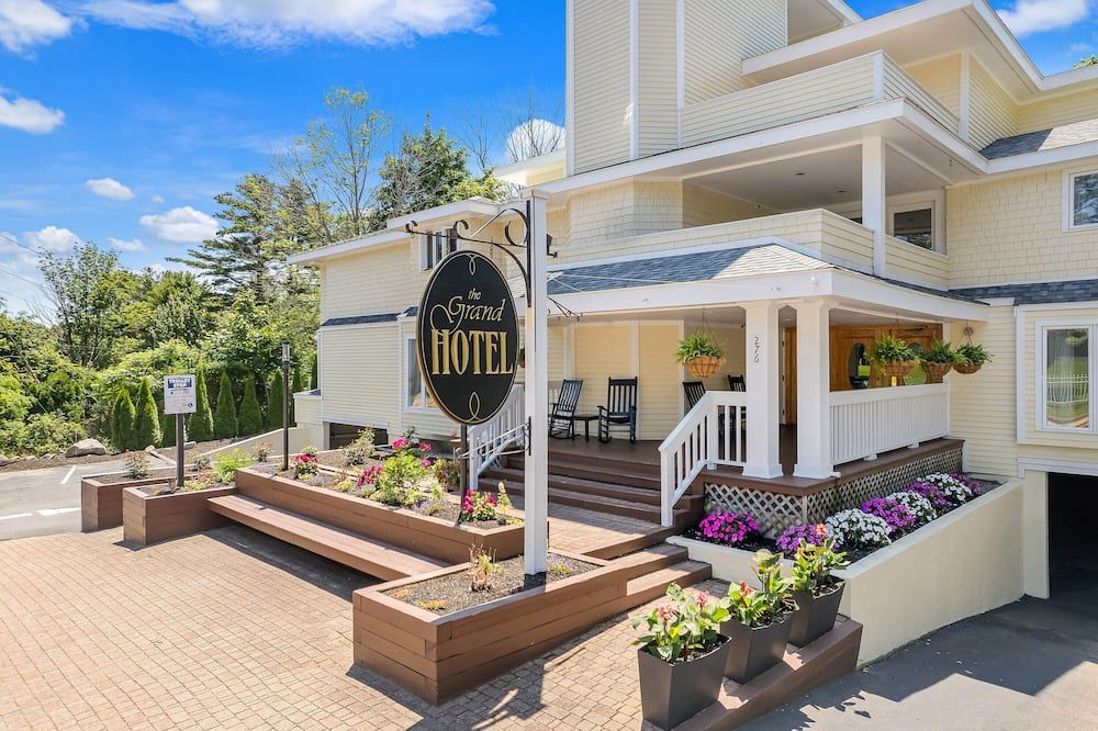 The Grand Hotel - Ogunquit