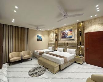 Multan Swiss Hotel - Multān - Bedroom
