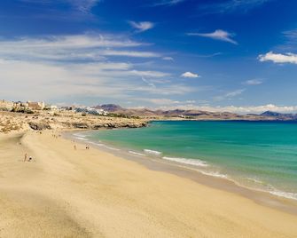 H10 Playa Esmeralda - Adults Only - Costa Calma - Strand