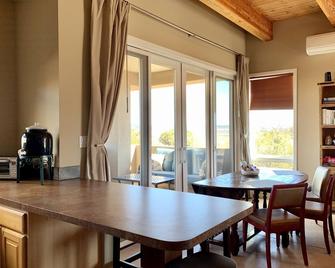 Abiquiu Lake Mesa Home with Incredible 360° Views - Abiquiu - Comedor