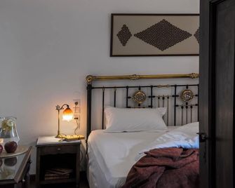 Arxontiko Mytilineou - Skretaion - Neochori - Habitación