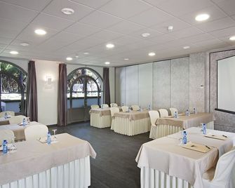 Hotel Oromana - Alcalá de Guadaira - Meeting room